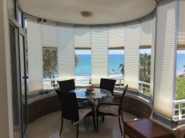 GLASS BALCONY PLEATED BLIND