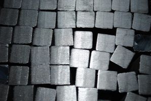HOT ROLLED SQUARE BARS